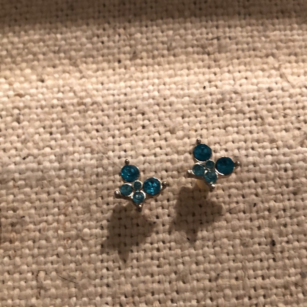 Blue gem butterfly earrings - Picture 1 of 3